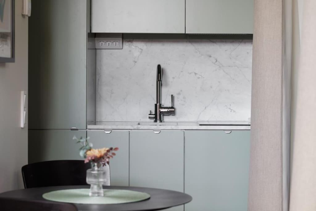 Brand New Studios Amidst Ancient Ruins Oasis Stockholm Bagian luar foto