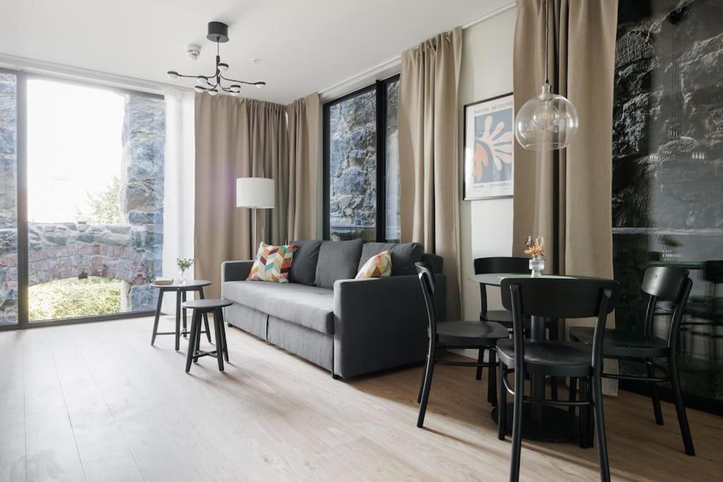 Brand New Studios Amidst Ancient Ruins Oasis Stockholm Bagian luar foto